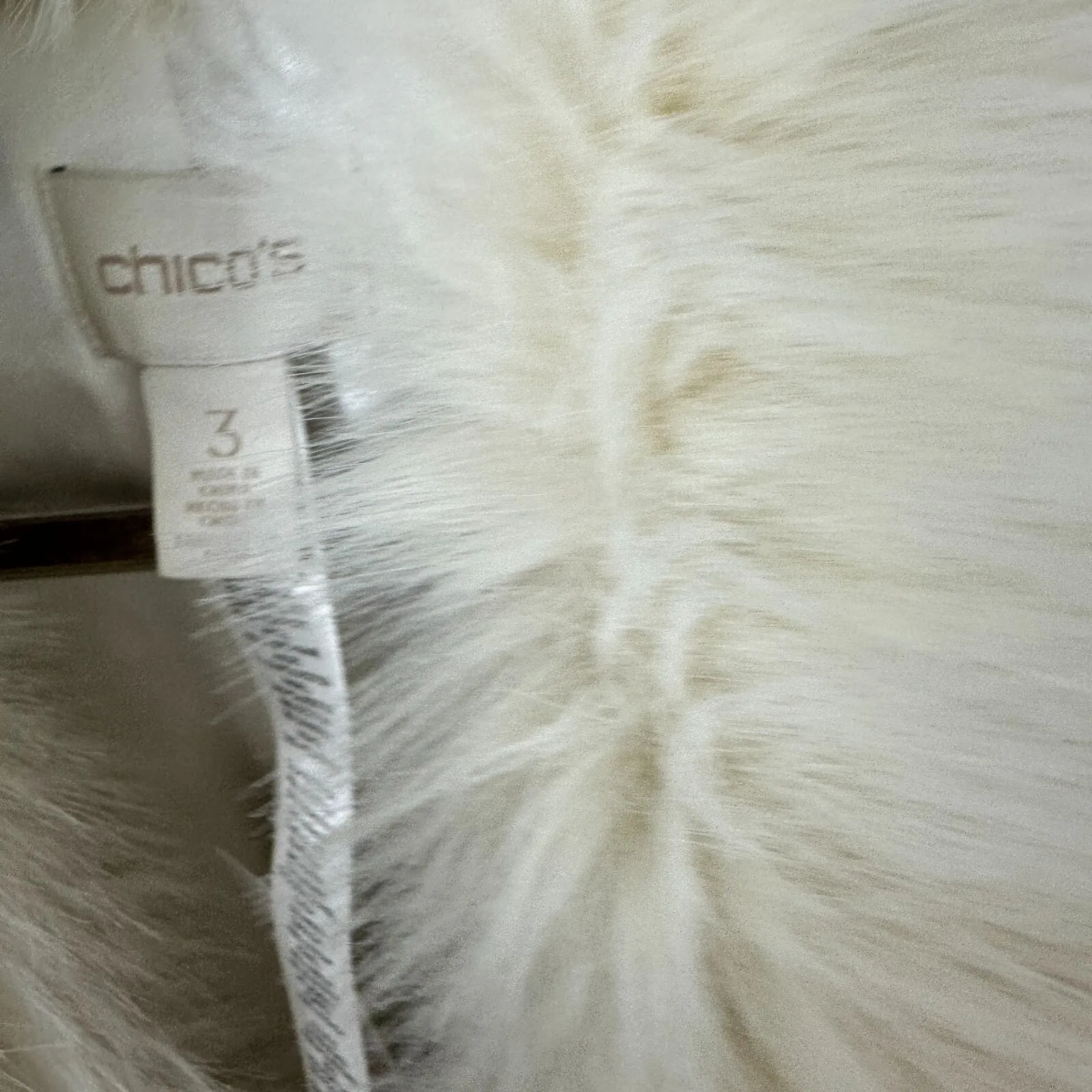 Chico's Faux Fur Vest 3 XL Cream Mob Wife Quiet Luxury Old Money Chic Edgy Boho - Image 2