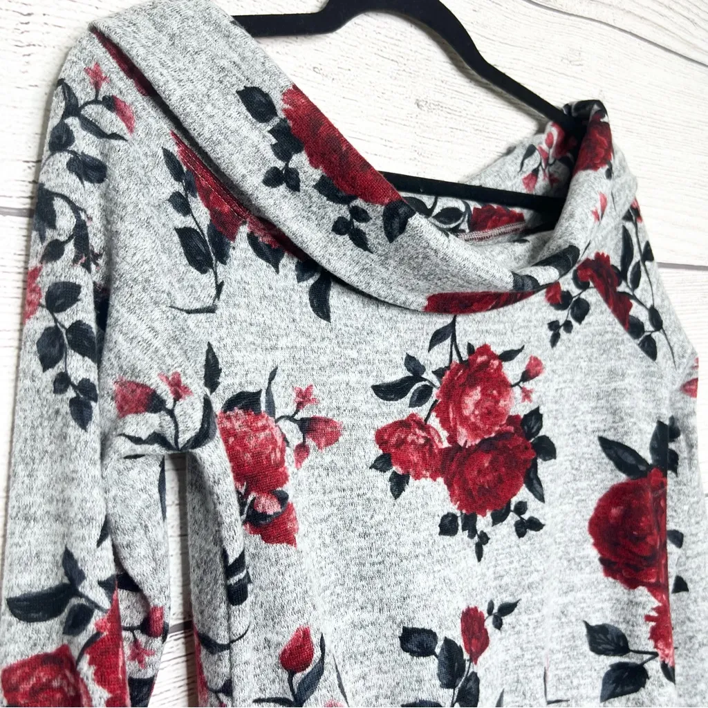 BCX Floral Gray & Red Wide Neck Off Shoulder SweaterTop Size Small - Image 4