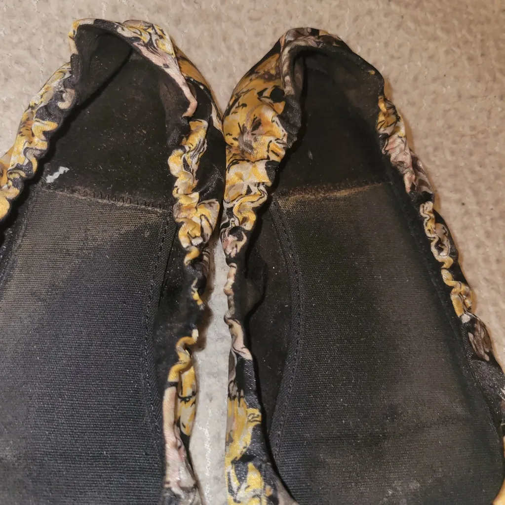 Diesel Black and Yellow Flats with Decorative Straps - Image 5
