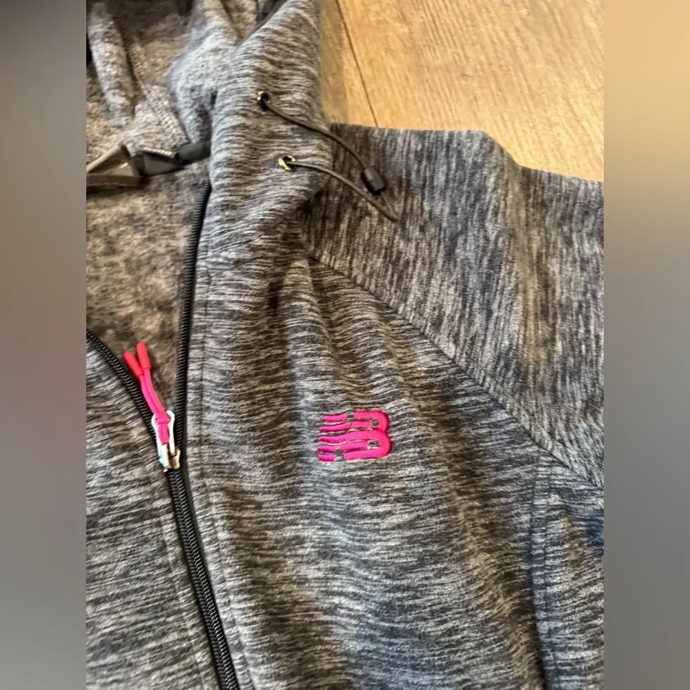 NEW BALANCE polyester full zipper jacket ✨ - Image 8