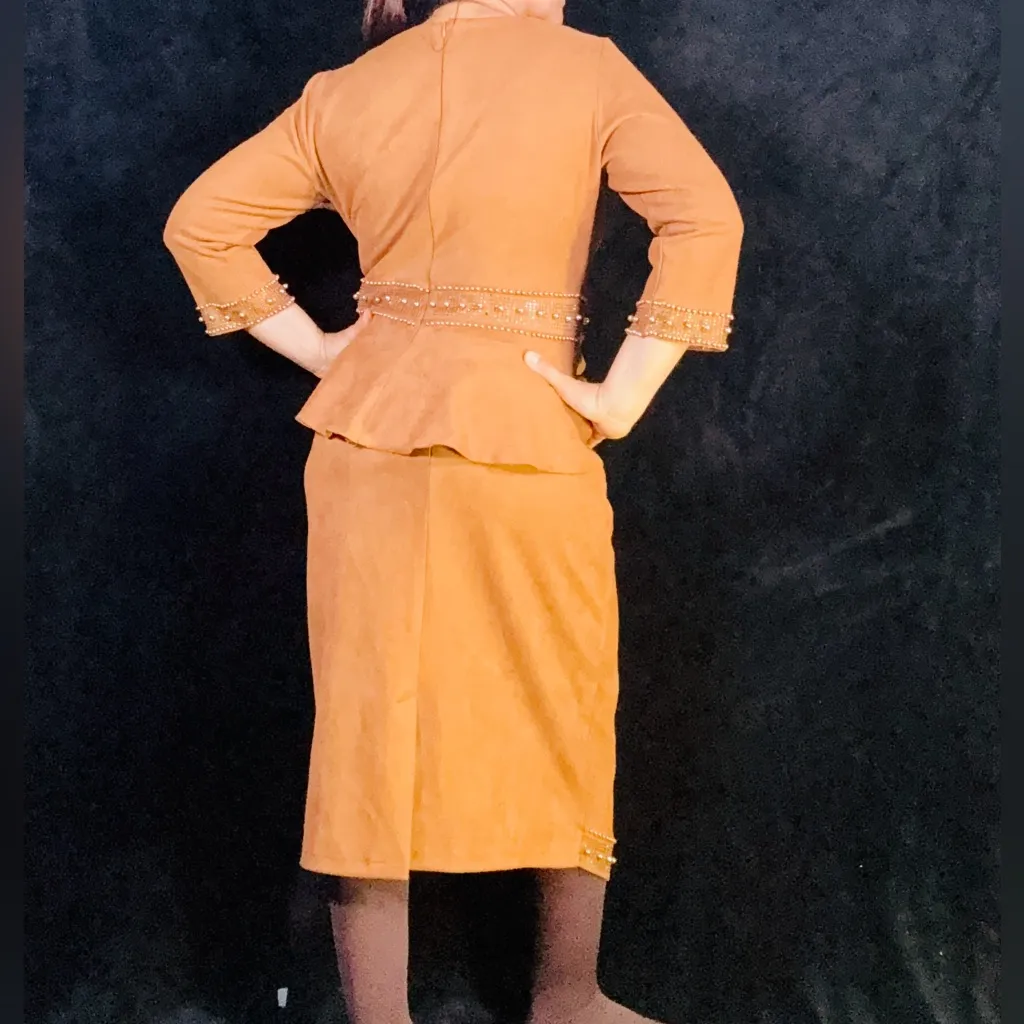 Elegant Asymmetrical Brown set Yellow Size undefined - Image 11