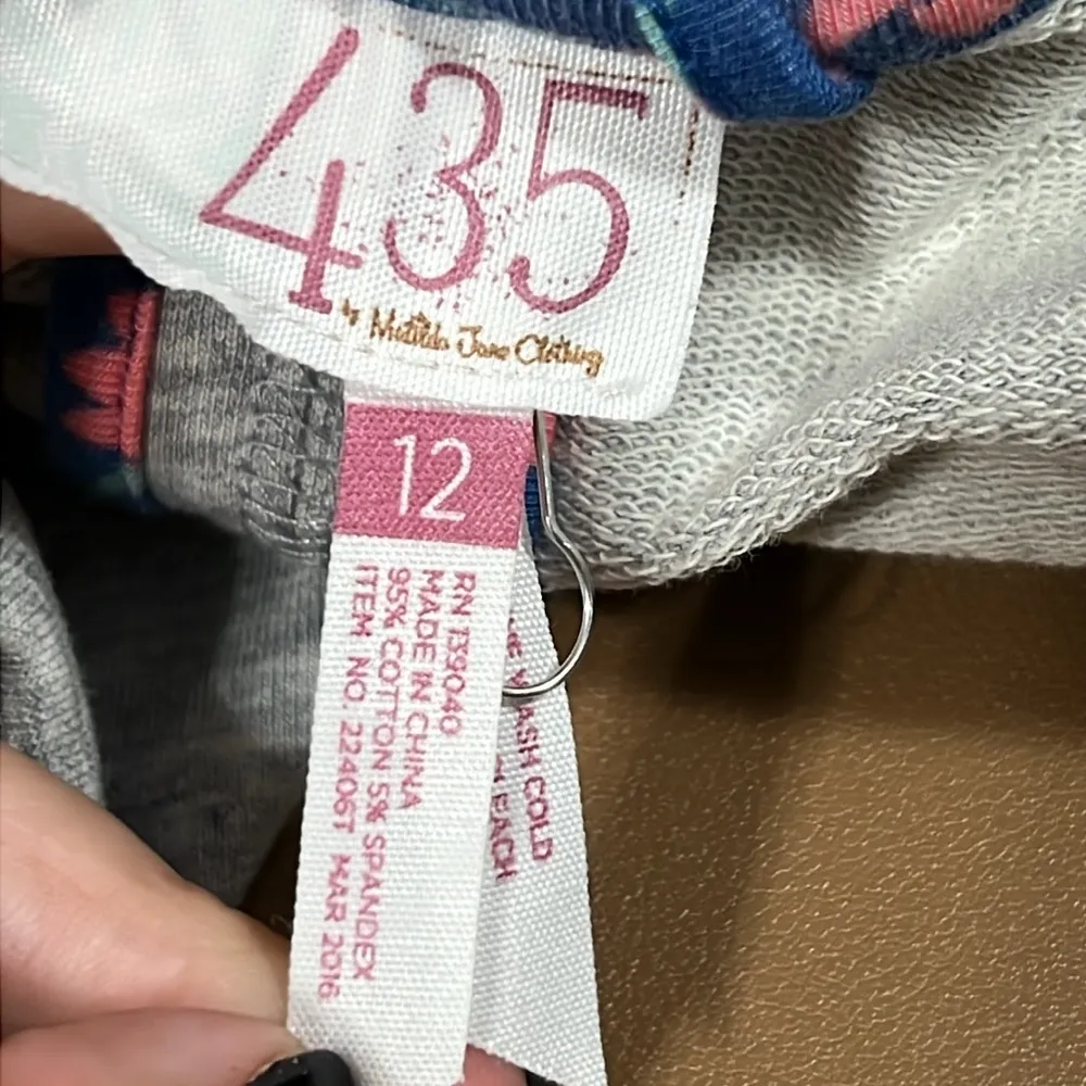 Matilda Jane 435 size 12 girls hooded vest with pockets floral see pics for flaw - Image 5