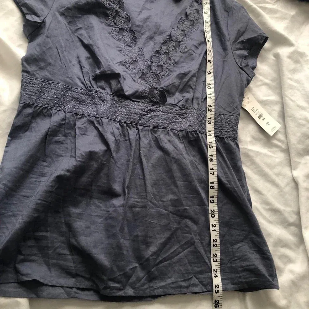 Women’s  Top - Size M NWT - Image 4