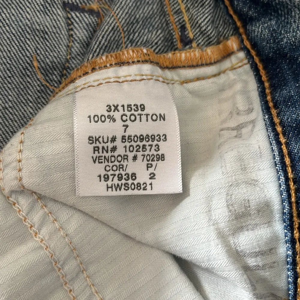 Hollister Distressed cuffed Cropped Boyfriend Jeans - Image 3