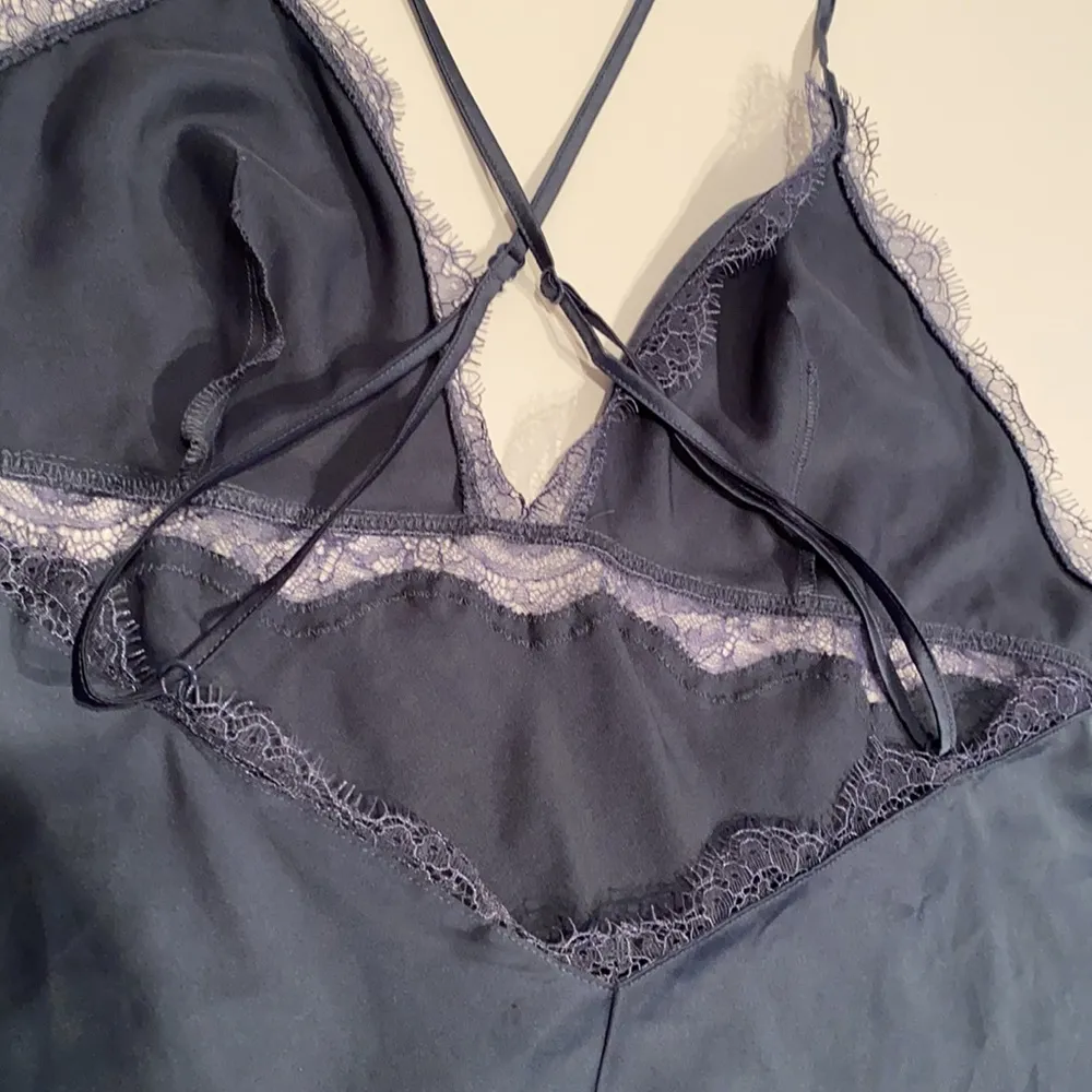 Victorias Secret night gown lace trim L purple - Image 6