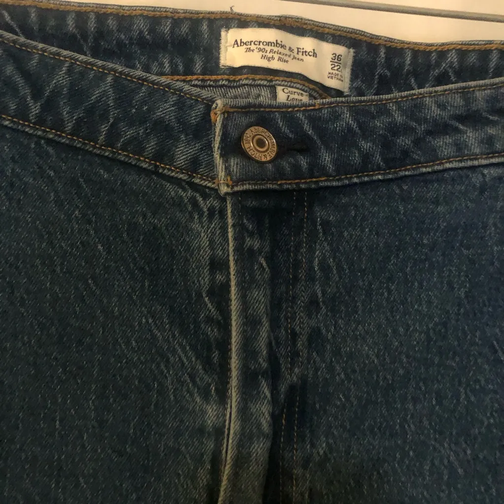 ABERCROMBIE & FITCH The 90s Relaxed High Rise Curve Love Jeans Size 36 - Image 10