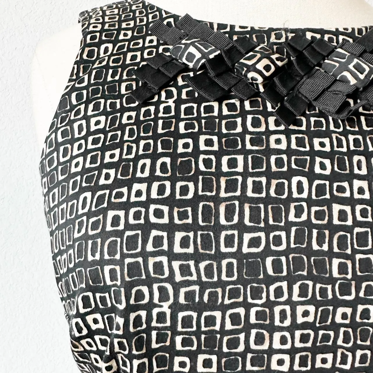 Black White Printed Knee Length Formal Cocktail Bodycon Dress Size 4/M - Image 6