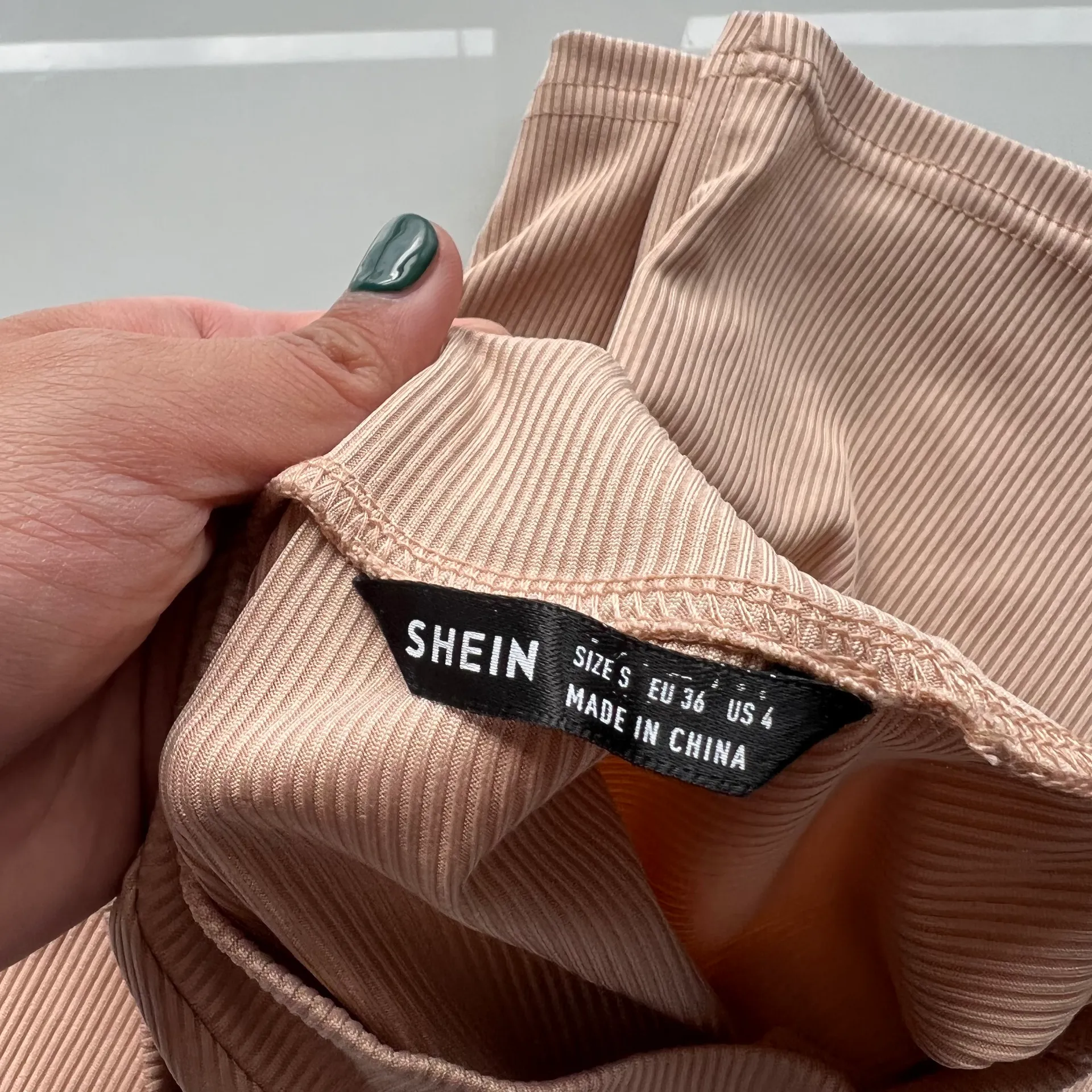 SheIn Cropped Halter Tank Top - Image 5