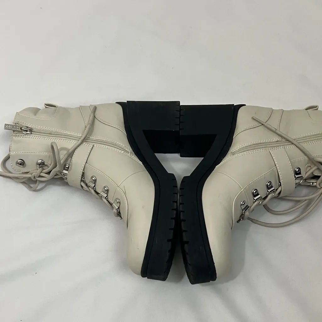 Guess Cream Lace up Chunky Heels Ankle Boots Women’s Size 9.5 - Image 11