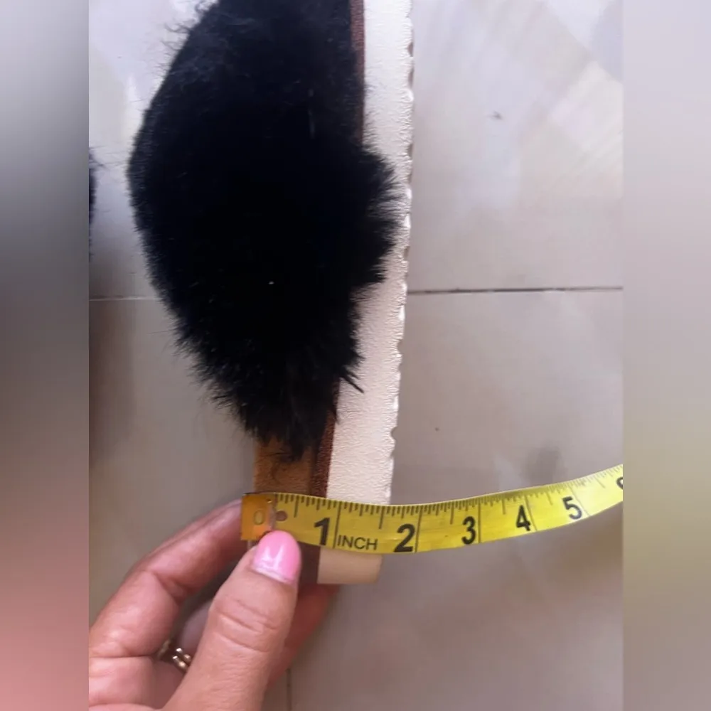 Fur cuddly slippers Sandal Faux Fur Sandal Slides Flip Flop Size 6.5 Unbranded Silver - Image 5