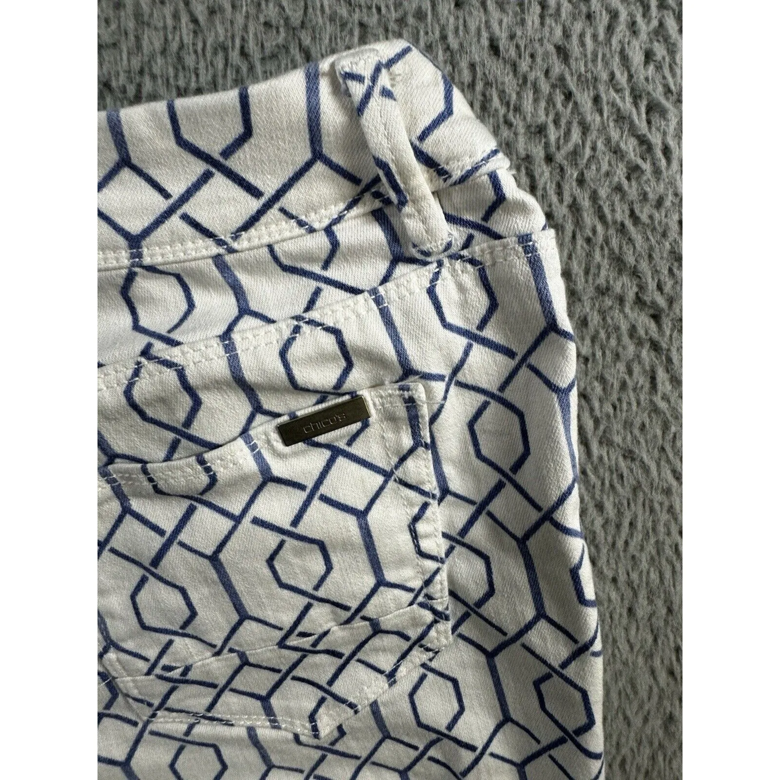 Chicos So Slimming Girlfriend Crop Jeans Women 0‎ Mid Rise Geometric Pants Boho - Image 7