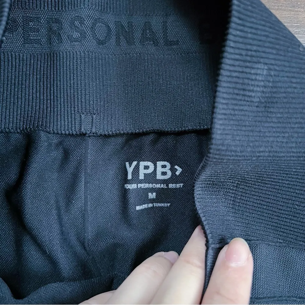 YPB • seamlessCORE 7/8-Length Legging athletic Onyx black workout athletic - Image 4