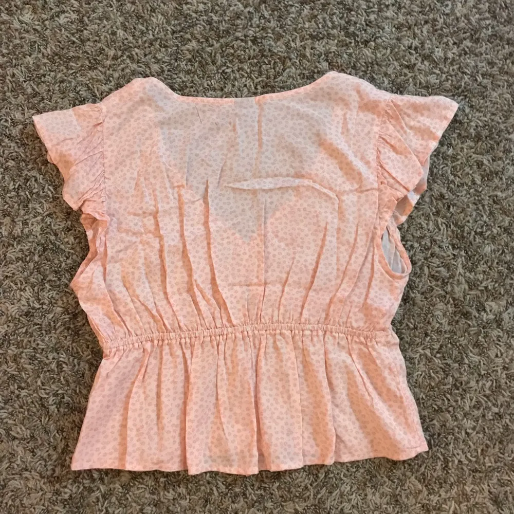 Wild Fable pink flutter sleeve open front crop blouse - Image 11