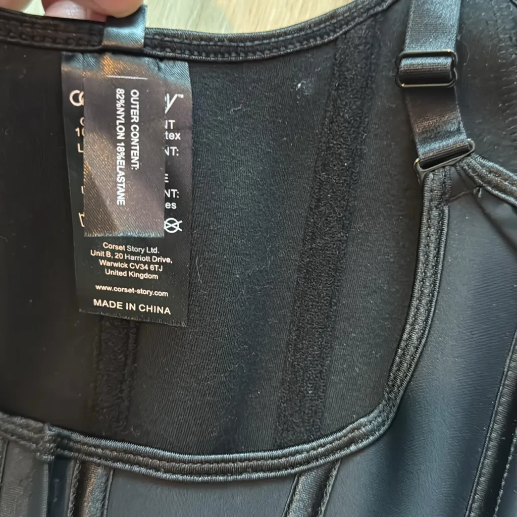 Corset Story Underbust Latex Corset Adjustable Black Size 28 Waist Cincher - Image 4