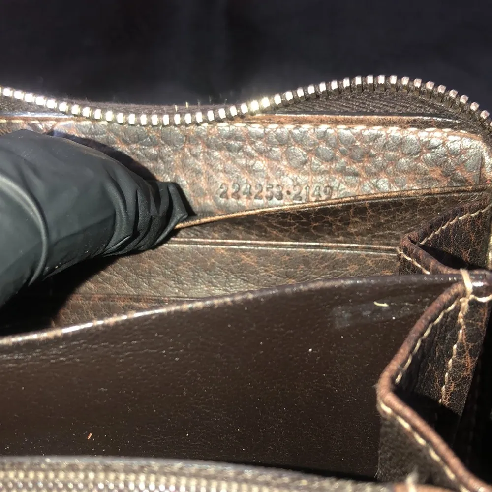GUCCI GG Brown Leather Continental Bamboo Zip Wallet with Coin Separate Section - Image 15