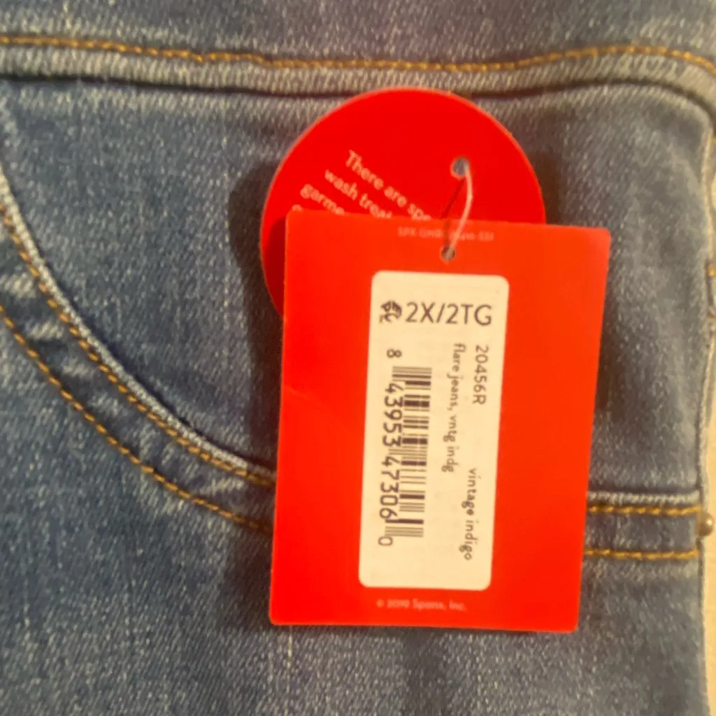 New NWT Spanx Flare Jeans Vintage Indigo Medium Wash‎ Womens Size 2X #20456R - Image 4