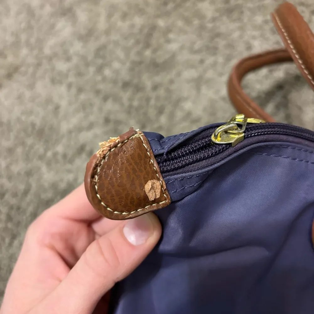 Longchamp Nylon Navy Blue Bag - Image 4