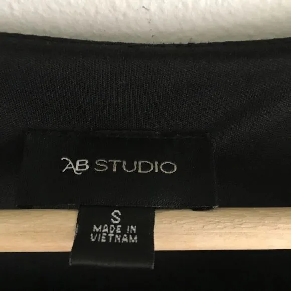 3/$15 - AB Studio Sleeveless Sheath Geometric‎ Print - Image 2