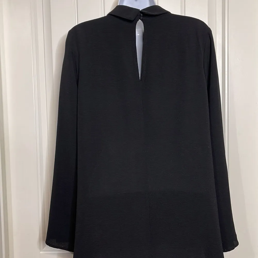 Sale! 🔥🔥 Cici Flowy Black Top Size Medium - Image 2