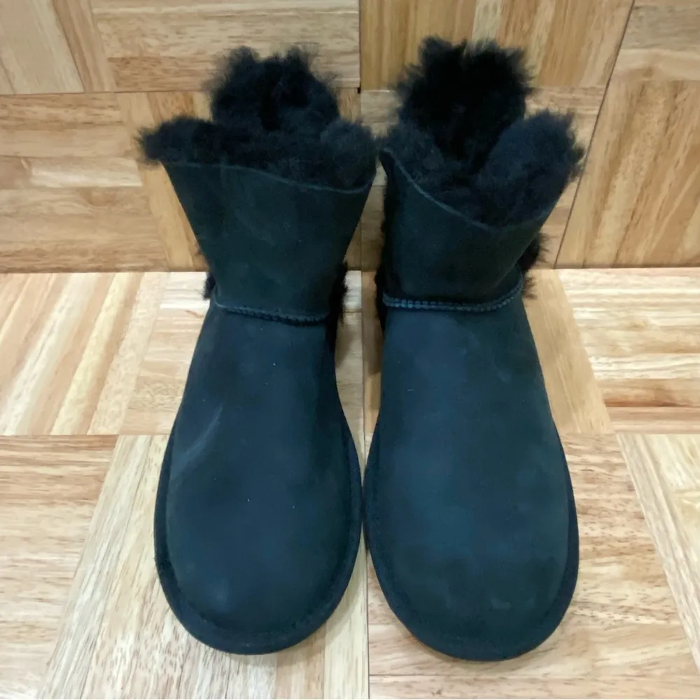 KIRKLAND Signature Genuine Sheepskin Black Shearling Short Boots Size 8 - Image 3