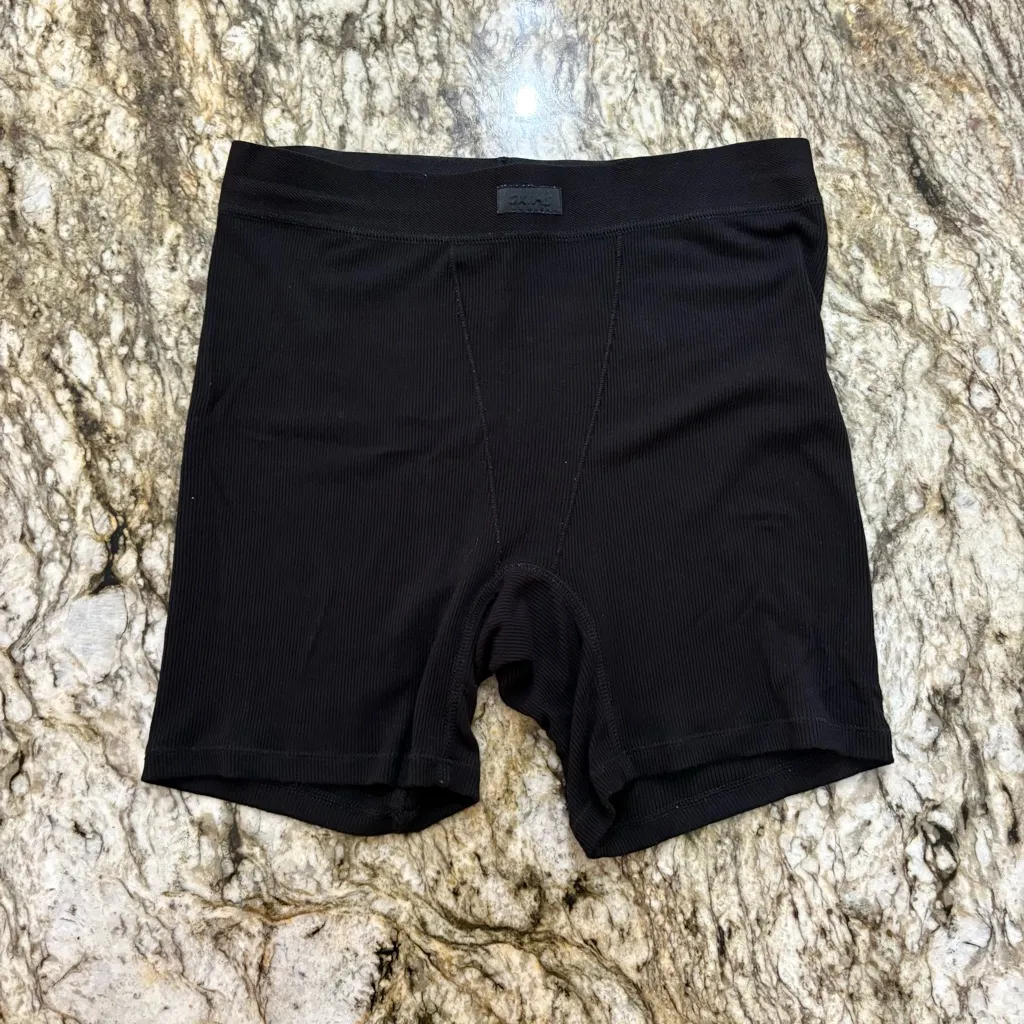 Skims Cotton Rib Boxer - Image 2