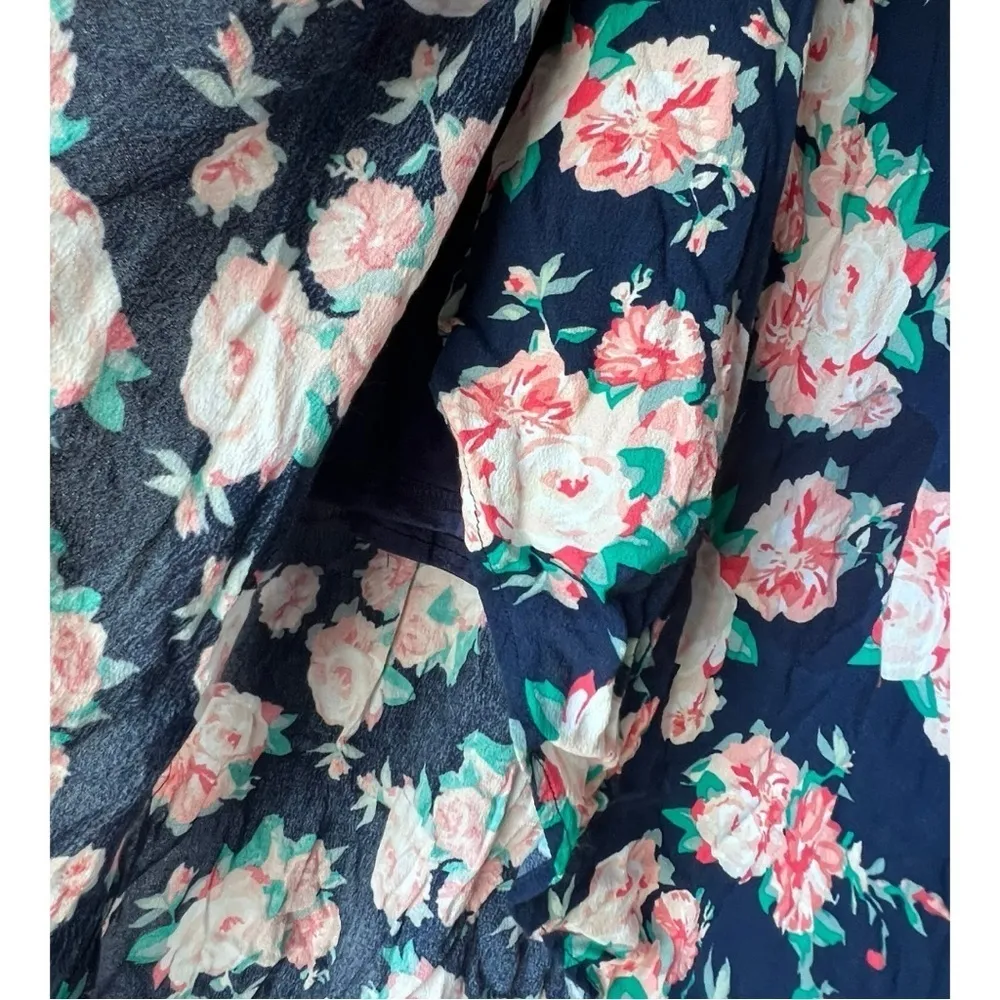 Women's floral midi dress light fabric short sleeve dance casual midi size L. Blue Size L - Image 5