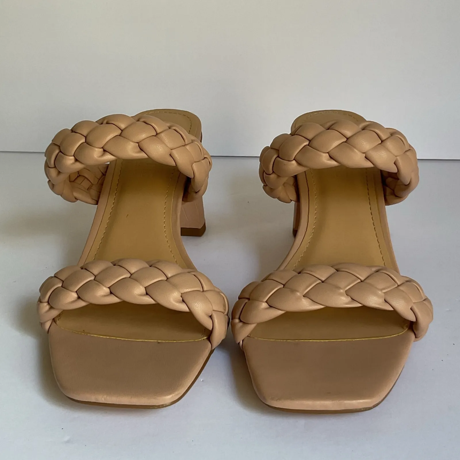 Wide Cushionaire Iris Braided Block Heel Sandals Nude Size 8W Square Toe - Image 3