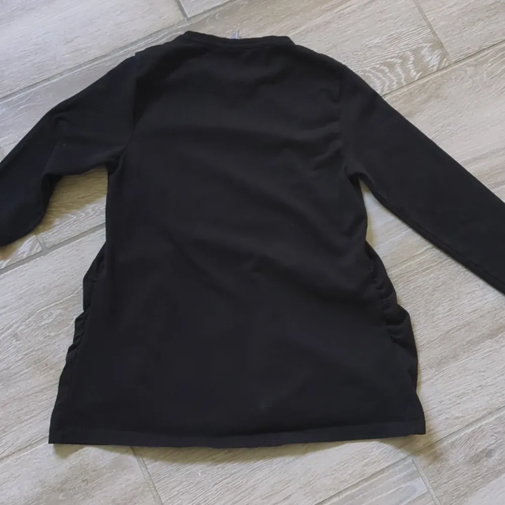 ASOS DESIGN Maternity Rouched Side Ultimate Slim Fit Long Sleeve T-shirt - Image 12