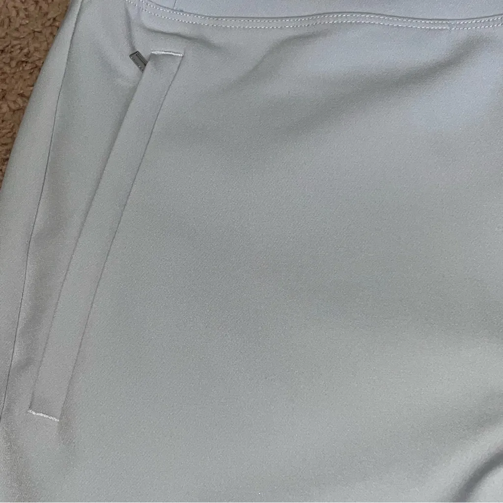 Athleta Light Green Ankle Pants - Image 6