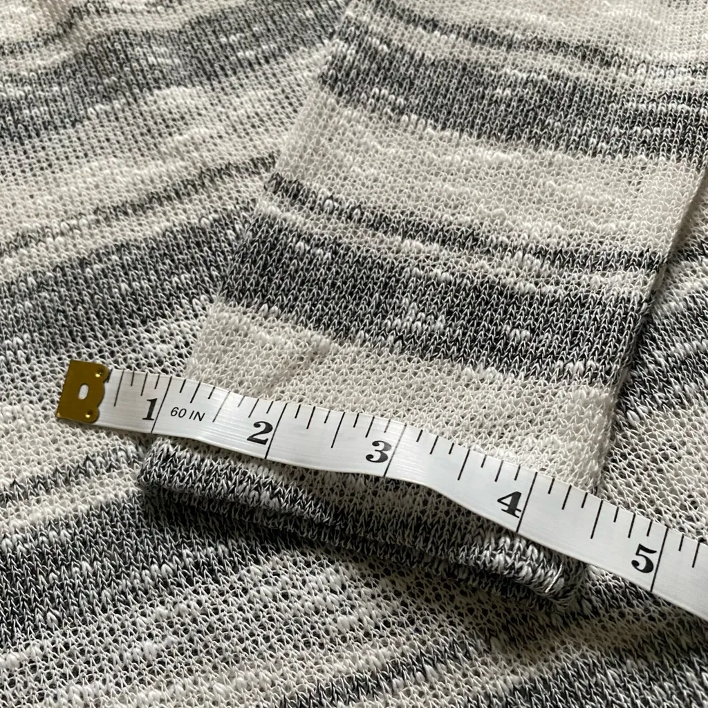 Striped Fringe Women’s Gray & White Cardigan Size Small - Image 4