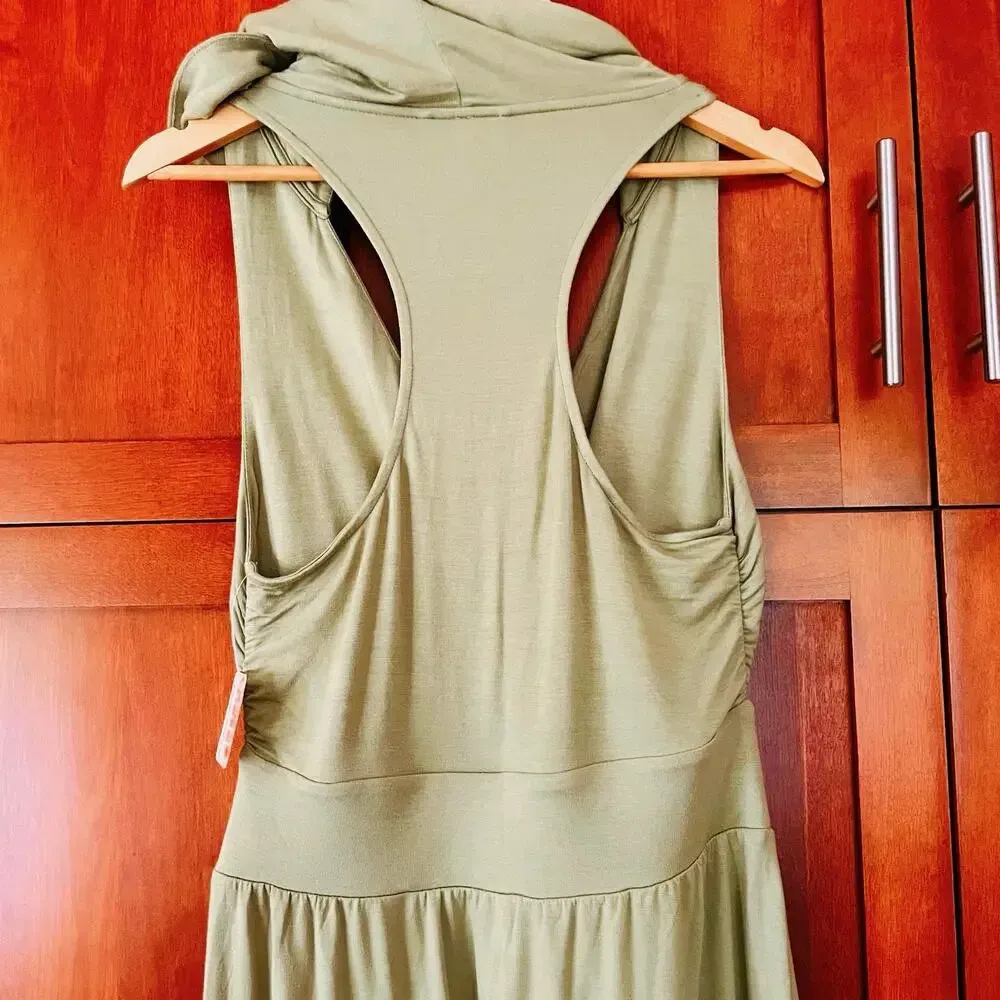 Movement Second Chance Onesie Hooded Sleeveless Sage Size Small NEW - Image 9