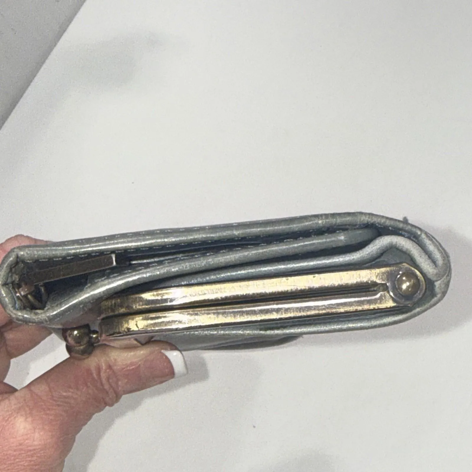 Vintage Y2K Hobo Embossed Leather Teal Carry All Clutch Equestrian Rachel Wallet Green - Image 13