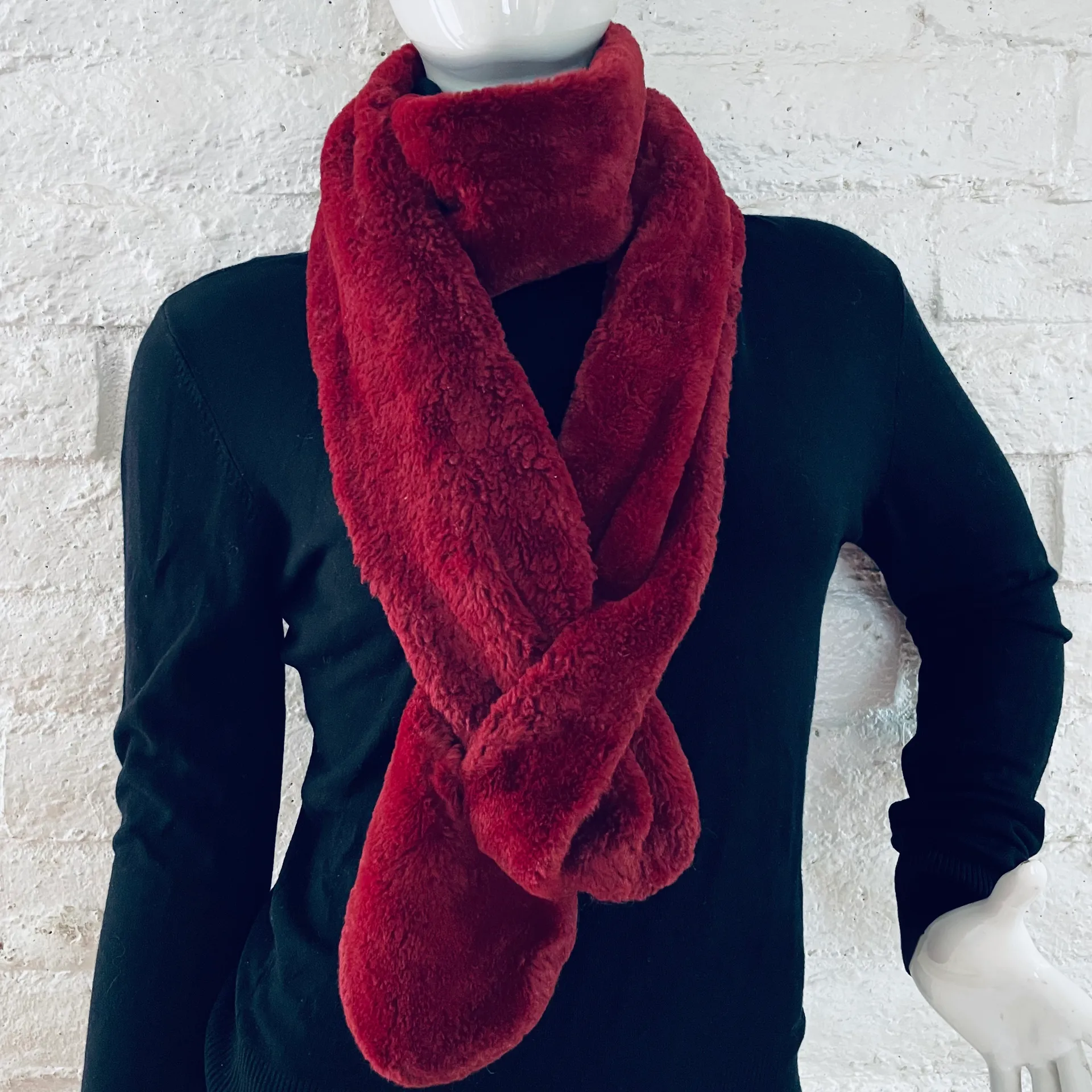 Scarf. Burgundy - Image 2