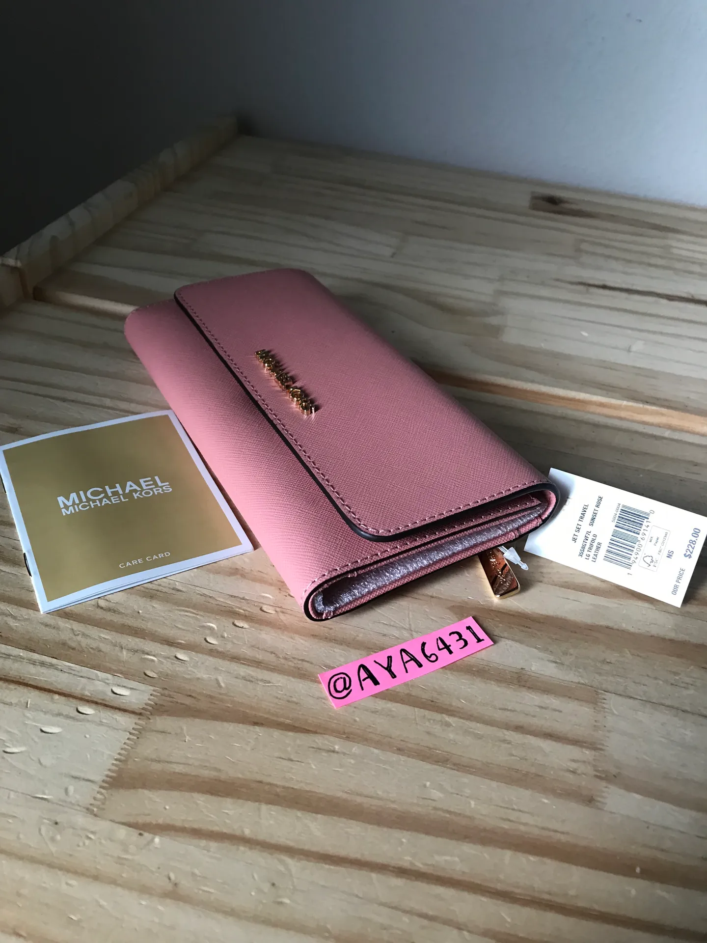 Michael Kors Wallet - Image 3