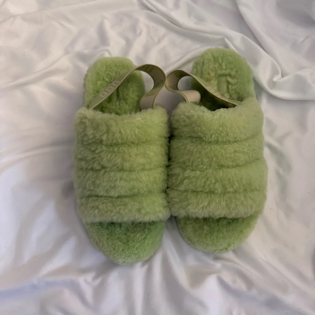 UGG EUC  Fluff Yeah Slides - Image 2