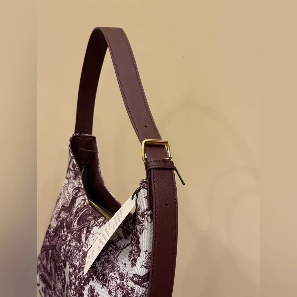 NWT Sincerely Jules Toile Print Maroon Red and White Shoulder Bag - Image 4