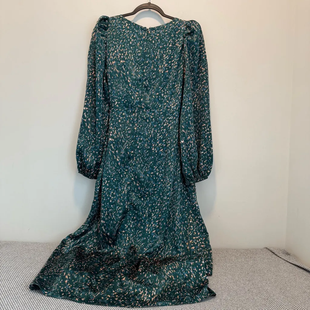 FLORET STUDIOS Long Sleeve Satin Faux Wrap Midi Dress in Green Pink size M Size M - Image 7