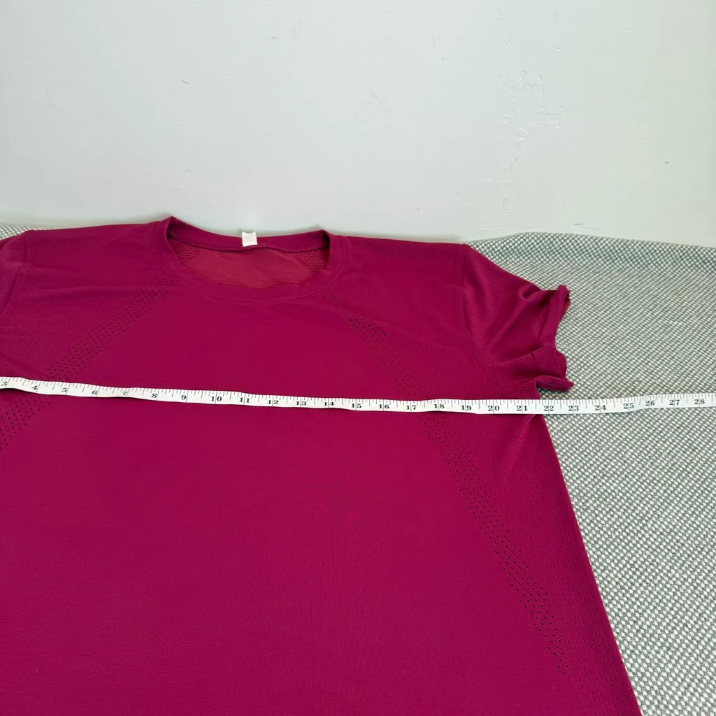 Lululemon Train to Be Short-Sleeve Shirt Sz 12 Magenta Purple Perforated - Image 8