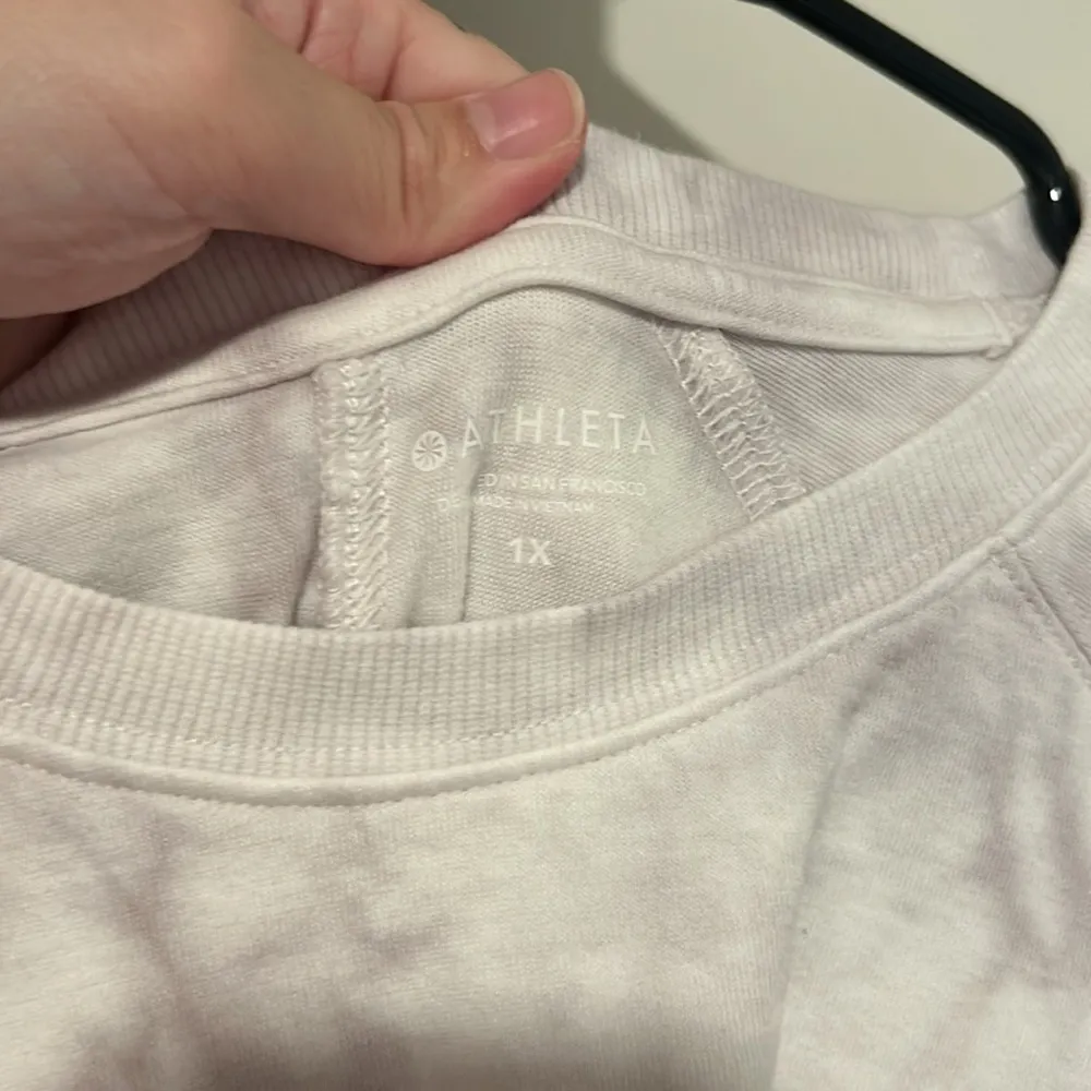 NWOT Athleta White Purple Long Sleeve Pullover Size 1X - Image 2