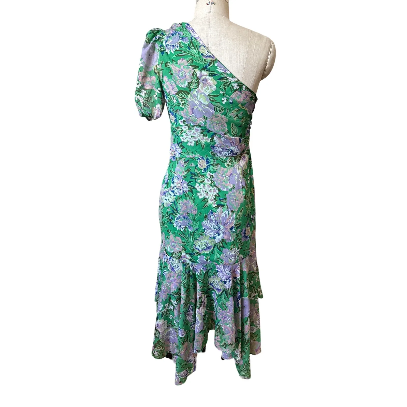 ASTR the Label Santorini One Shoulder Dress in Green Lilac Floral Size Medium - Image 6