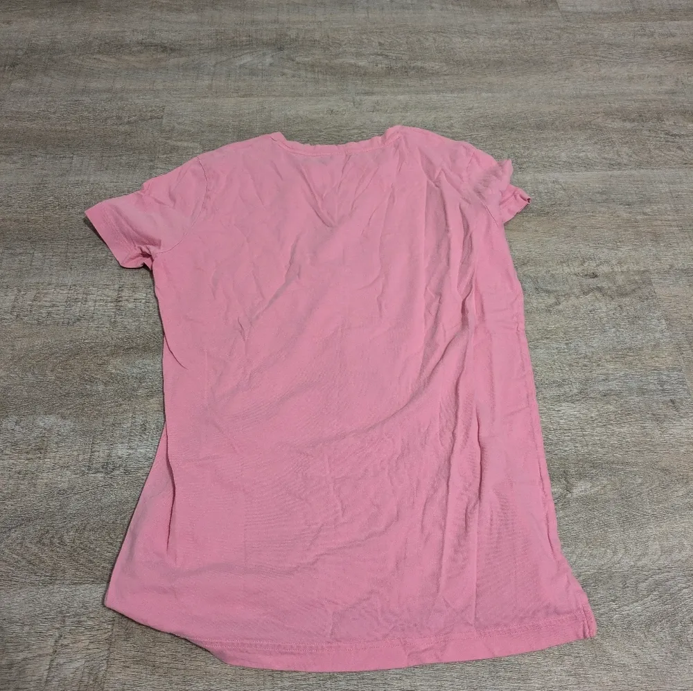 Victoria's Secret PINK Pink V-Neck Campus T-shirt Size Small - Image 7