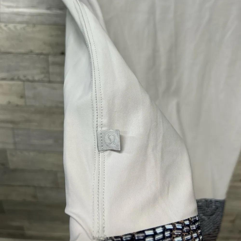 Lululemon Snapshot Tee - Image 3