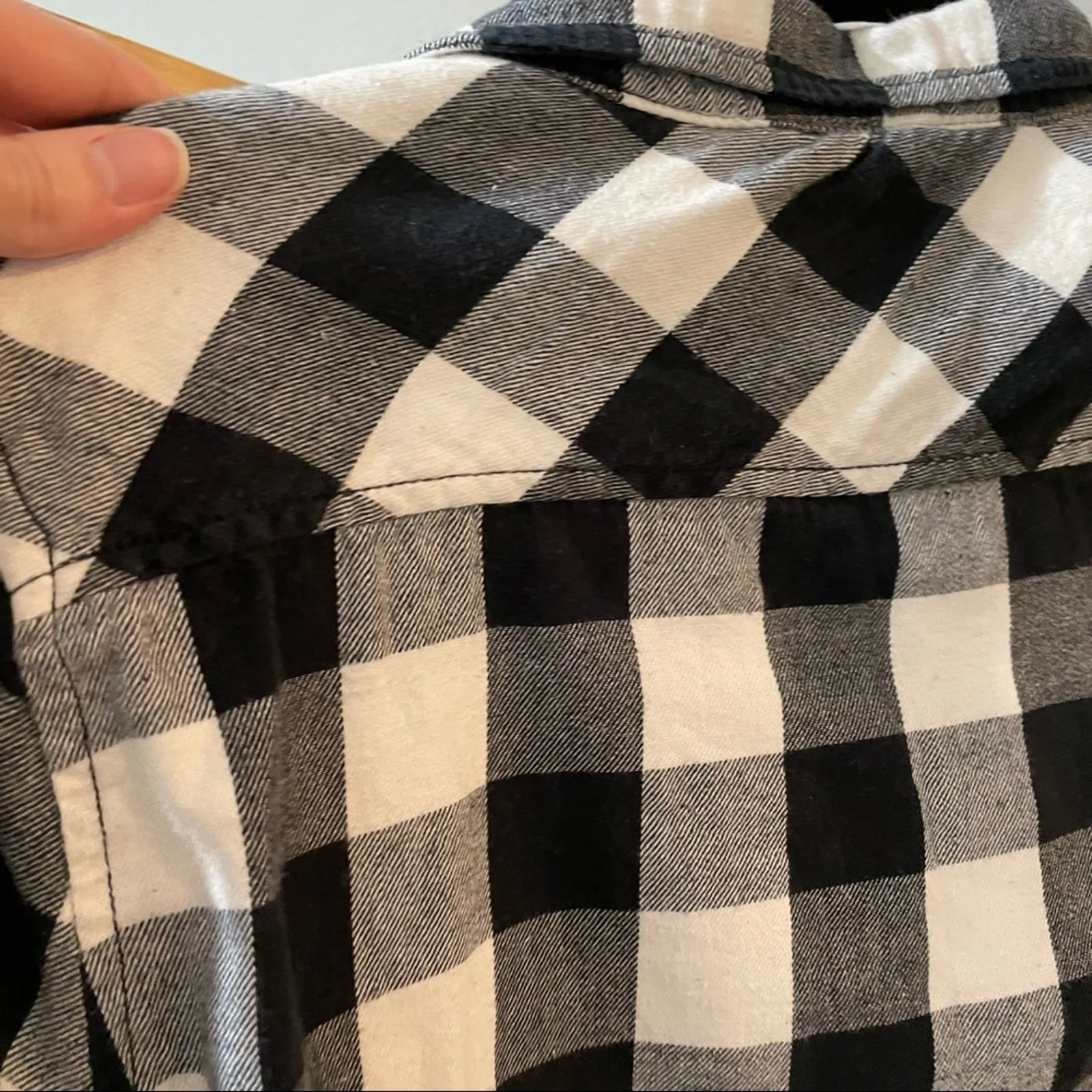 TNA Black & White Checkered Plaid Button Down Shirt M Size M - Image 5