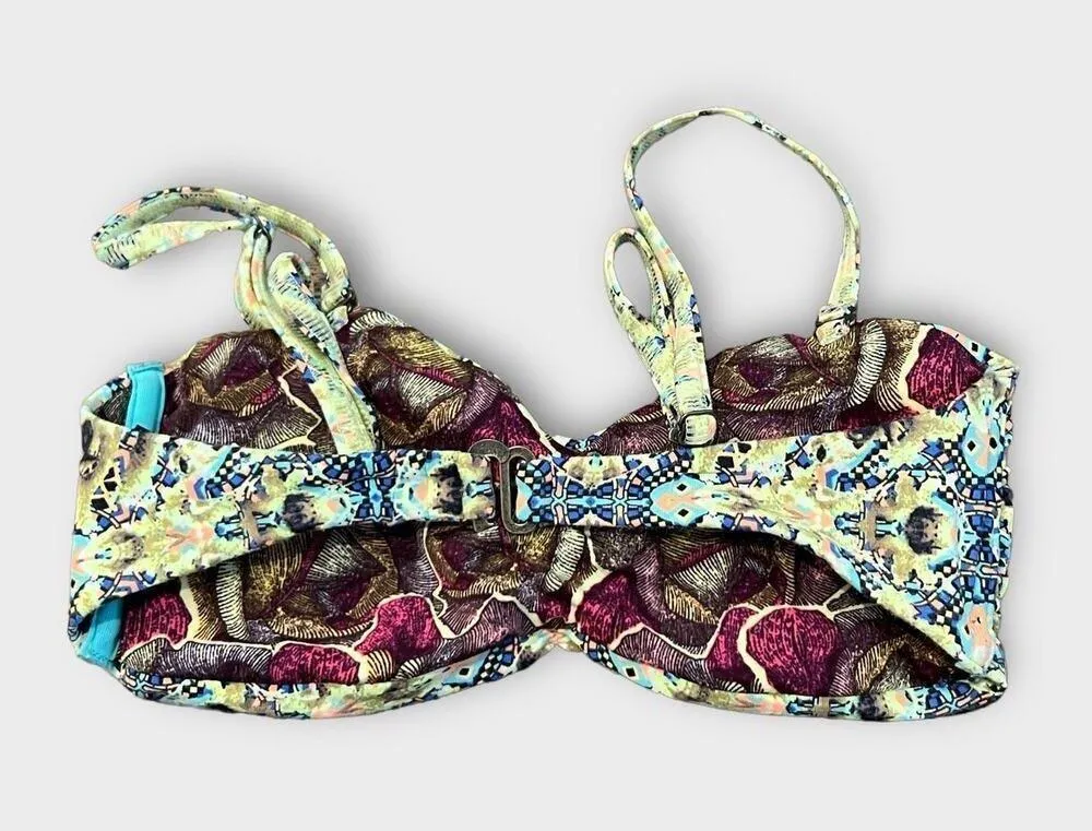 Maaji Reversible Bikini Top Size Medium - Image 3