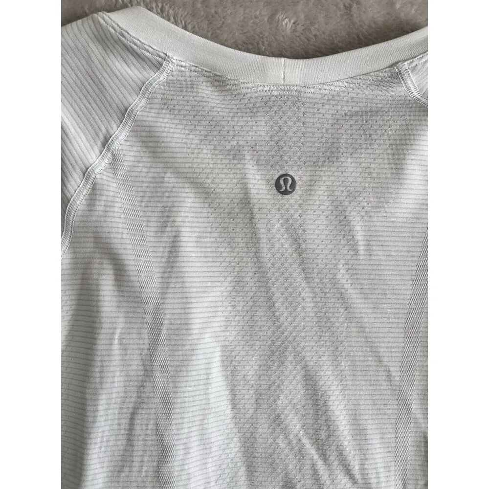 Lululemon Womens 6 Swiftly Tech 2.0 Long Sleeve White Gorpcore Gym Workout Yoga - Image 8