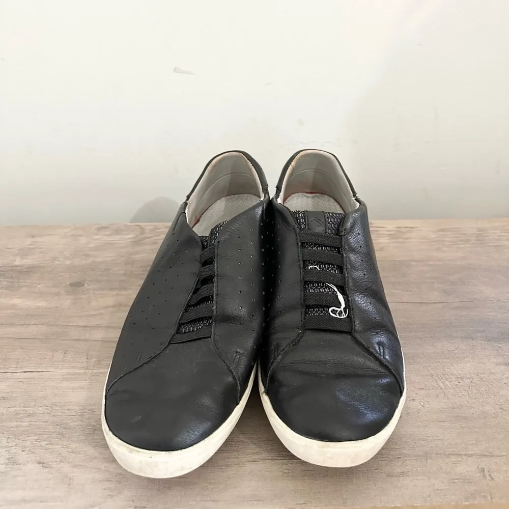 Kizik Womens Miami Slip On Shoe Size 8 Black Leather Hands Free Slip In Comfy - Image 2