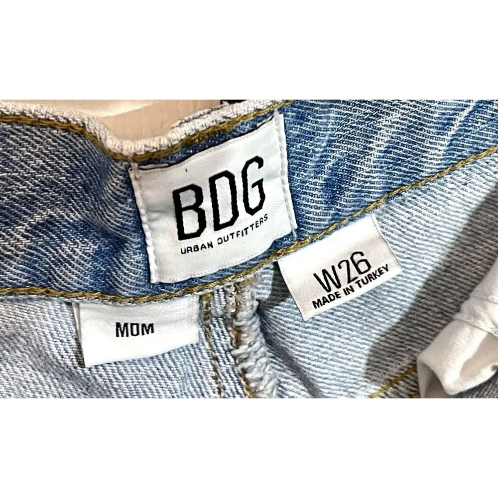 BDG Sz 26 Mom High Waist Denim Shorts Cuffed Distressed Urban Outfitters - Image 6