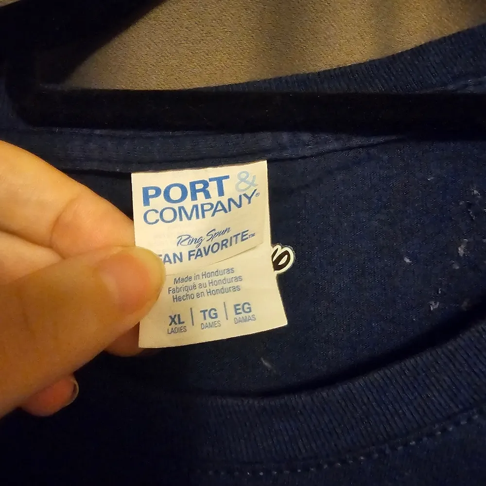 Disney Minnie Mouse Red White and Blue Patriotic Firework Tee Size XL - Image 3