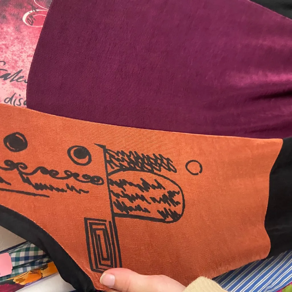 Ahni Size 2X Tunic Top Slinky Stretch Blouse Asymmetrical Asian Artsy USA Red - Image 2