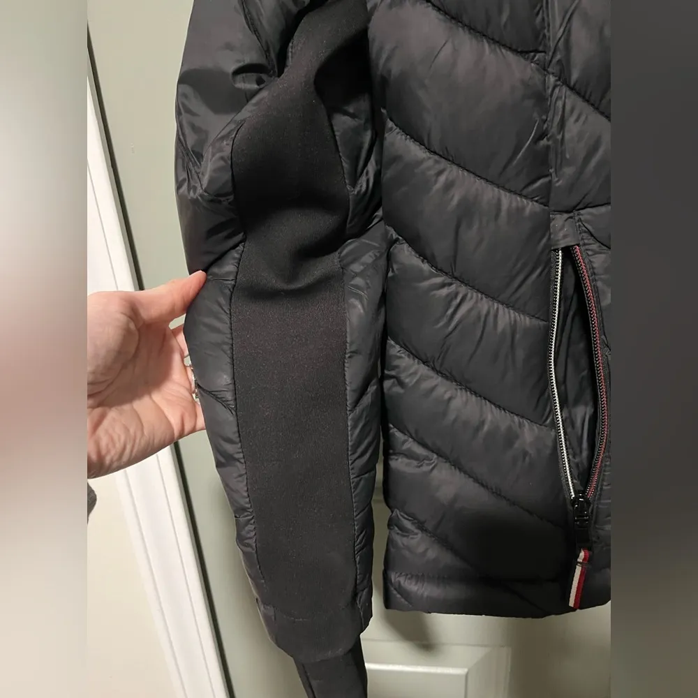 Tommy Hilfiger Puffy Coat Sz M VGUC - Image 7